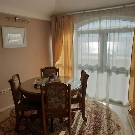 Apartment Mlikotic *