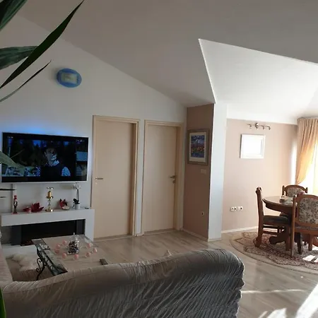 Apartmani Mlikotić Dugi Rat